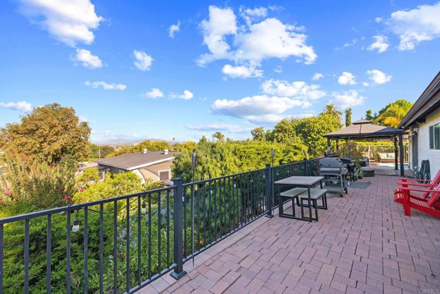 Detail Gallery Image 20 of 55 For 731 Dewane Dr, El Cajon,  CA 92020 - 3 Beds | 3 Baths