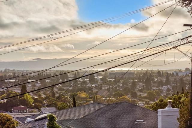 24546 Marie Drive, Hayward CA: https://media.crmls.org/mediaz/25bc1b54-6389-411e-84cb-cf3c259dbf0b.jpg