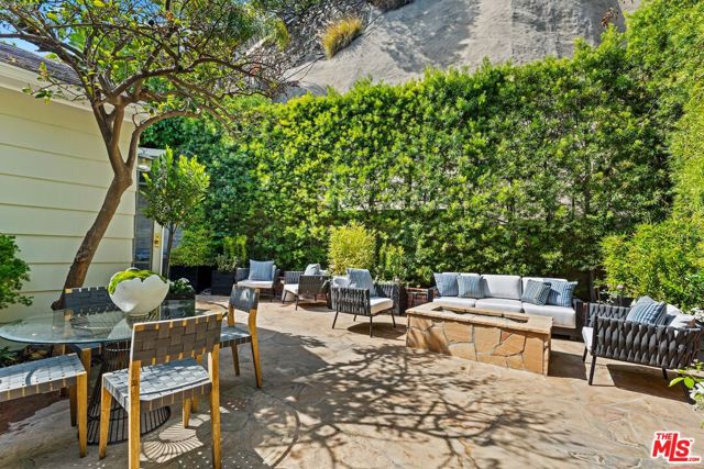 8023 Hemet Place, Los Angeles CA: https://media.crmls.org/mediaz/25bd7e6b-0439-47fd-9277-4ea9eb0a25ff.jpg