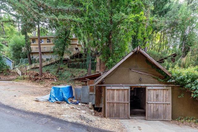 21440 Shady Lane, Los Gatos CA: https://media.crmls.org/mediaz/25be19d7-3268-47b3-85d7-37b003b991de.jpg
