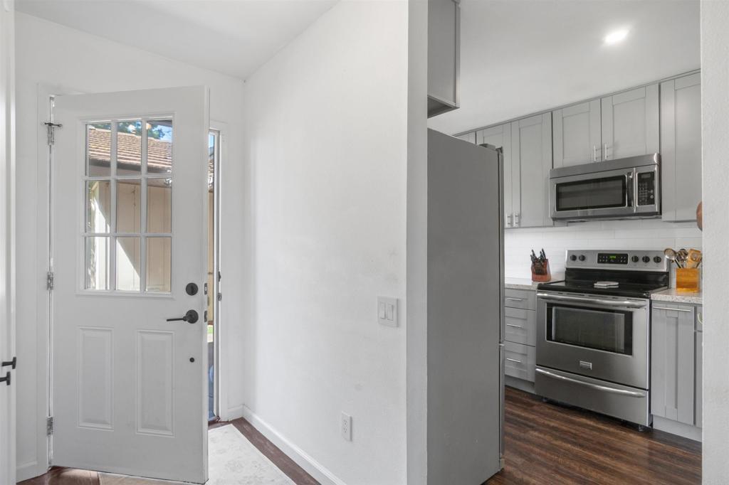 11288 Poblado Road - photo 15
