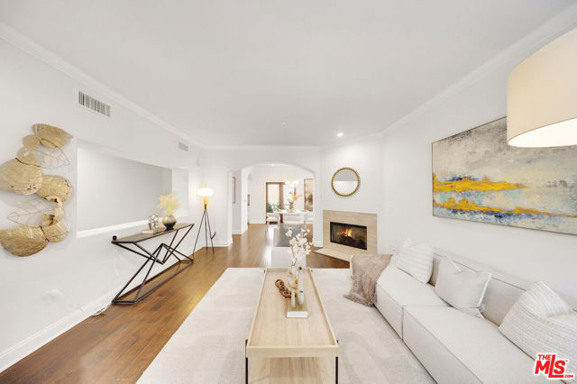 2449 Oswego Street, Pasadena CA: https://media.crmls.org/mediaz/25be8825-ffc1-4a0d-8985-743d9160aa58.jpg