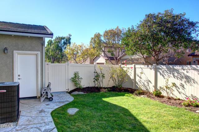 Detail Gallery Image 20 of 21 For 428 Lakeview Ct, Oxnard,  CA 93036 - 4 Beds | 3 Baths