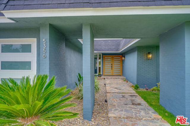 5356 Overing Drive photo 3