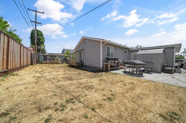 2989 Betsy Way, San Jose CA: https://media.crmls.org/mediaz/25bf0c36-e3cb-40ae-a581-e4909b1ab9a3.jpg