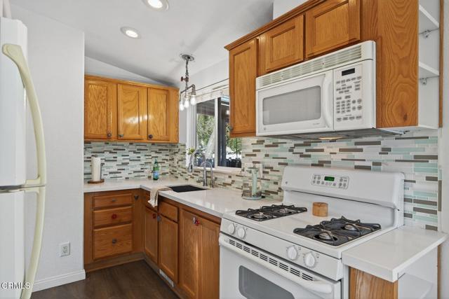 Detail Gallery Image 4 of 41 For 9097 N Ventura Ave #1,  Ventura,  CA 93001 - 2 Beds | 2 Baths