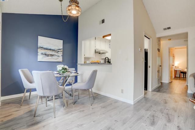 Image 6 of 50 For 6047 Joaquin Murieta Ave  F