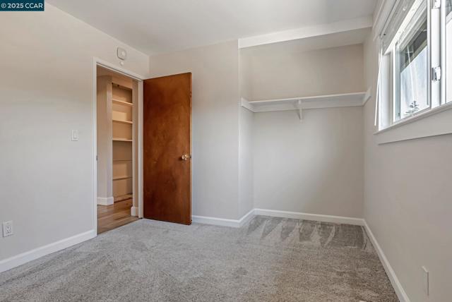 5891 Caulfield Dr, Clayton CA: https://media.crmls.org/mediaz/25c0b089-5577-44e2-be3a-646f5f9b9764.jpg