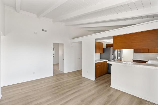 Detail Gallery Image 16 of 34 For 6852 Jackson, San Diego,  CA 92119 - 4 Beds | 3 Baths