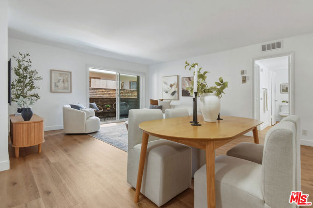 1 Bed Home for Sale in Encino, California