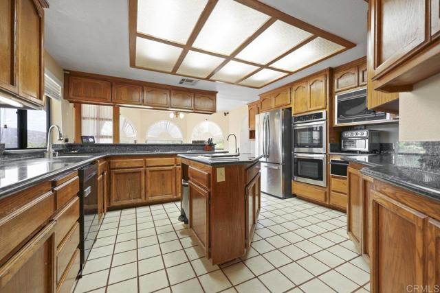 Detail Gallery Image 18 of 62 For 23742 Calistoga Pl, Ramona,  CA 92065 - 4 Beds | 3/1 Baths