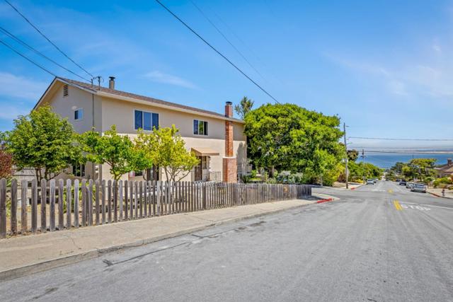 620624 Mcclellan Avenue, Monterey CA: https://media.crmls.org/mediaz/25c217fd-5250-4240-940d-84573aac2d6d.jpg