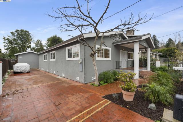 Image 39 of 45 For 3932 Gardenia Pl