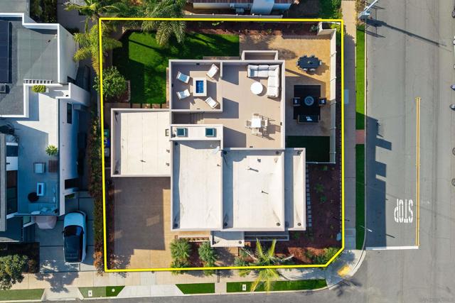 Image 50 of 75 For 4593 Coronado Ave