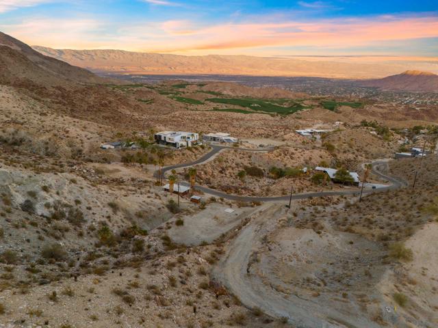71120 Oasis Trail, Palm Desert CA: https://media.crmls.org/mediaz/25c4797d-4488-4a29-8c27-e31edb7d940e.jpg