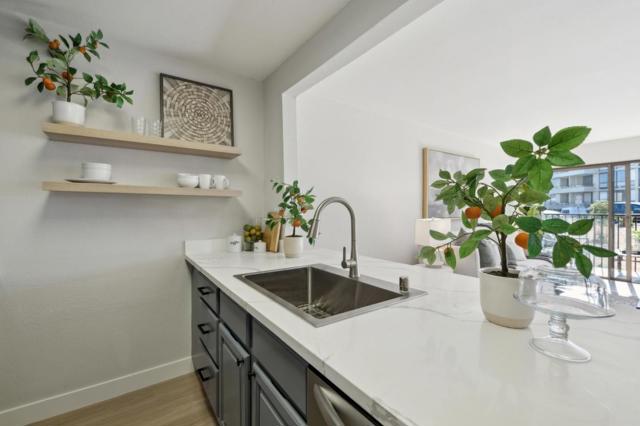 1550 Frontera Way, Millbrae CA: https://media.crmls.org/mediaz/25c4ec1f-5d5d-4377-a69a-a557ed7e5e0d.jpg