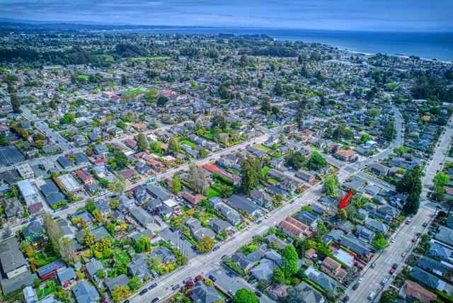 723 Pine Street, Santa Cruz CA: https://media.crmls.org/mediaz/25c52d43-6d8b-454d-8e39-f7d185bd54fb.jpg