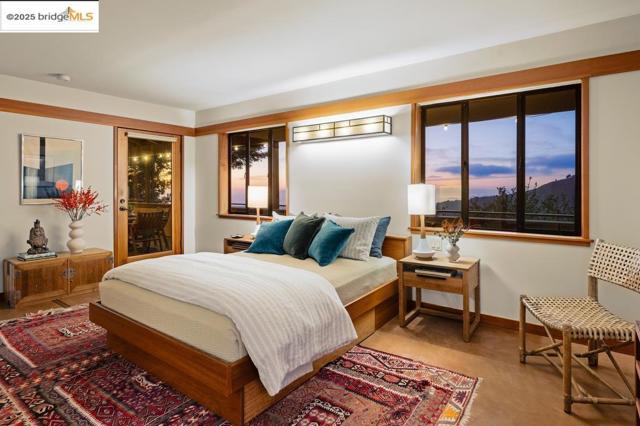 25 Dartmouth Dr, Berkeley CA: https://media.crmls.org/mediaz/25c550db-eb35-4d8a-ab35-010ed3193f23.jpg