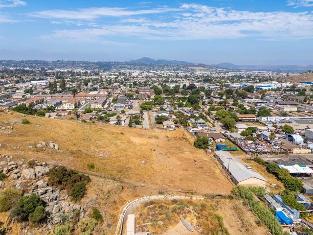 1161 N Anza Street, El Cajon CA: https://media.crmls.org/mediaz/25c64f8d-1e98-4079-ac16-f82222183f50.jpg