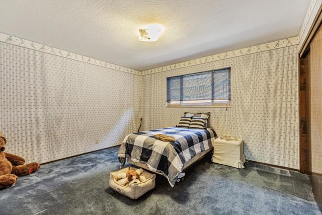 1870 Cushman Street, Hollister CA: https://media.crmls.org/mediaz/25c7a30c-2f35-4625-b52a-fc768b85b59e.jpg