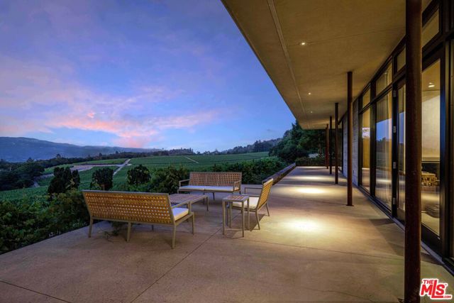 7596 Sonoma Mountain Road,  CA: https://media.crmls.org/mediaz/25c7d659-931e-41e7-a3e7-a6d144b9ab20.jpg