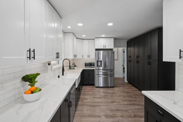 219 D Street, Redwood City CA: https://media.crmls.org/mediaz/25c95dec-ee91-4899-b3d6-71bd07fb91db.jpg