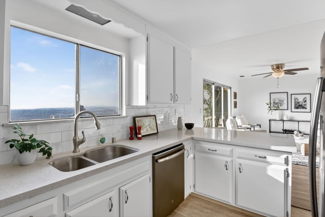 16605 Rolando Ave, Castro Valley CA: https://media.crmls.org/mediaz/25c9d9c9-e9ce-424f-8722-52ab2996f91c.jpg