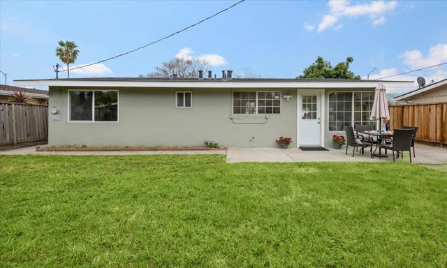 1889 Sarasota Way, San Jose CA: https://media.crmls.org/mediaz/25cb03fd-d3fb-499f-afd9-18454fe013ab.jpg