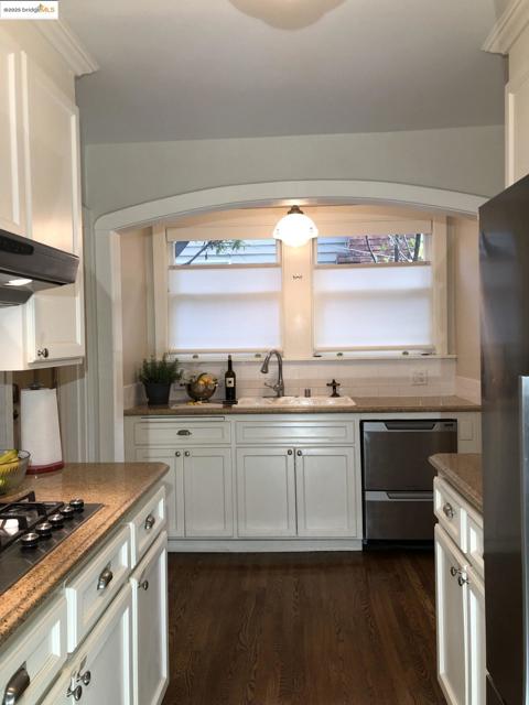 169 Ronada Ave, Piedmont CA: https://media.crmls.org/mediaz/25cb9b99-e402-41f3-896b-40243dcc841c.jpg