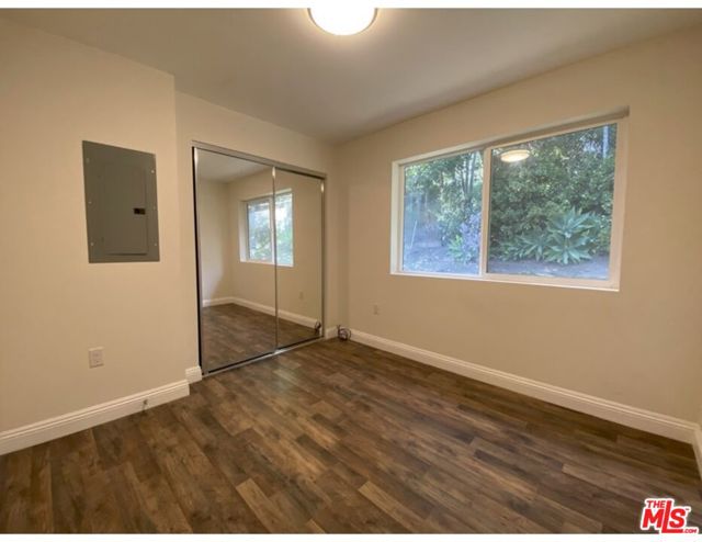 4567 Yellowstone Street, Los Angeles CA: https://media.crmls.org/mediaz/25cbc463-5c7c-499d-81e3-54287c3b5c20.jpg