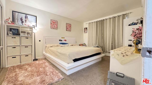 20159 Cohasset Street, Winnetka CA: https://media.crmls.org/mediaz/25cbd5e6-d8ca-418c-97f8-64947abcf60e.jpg