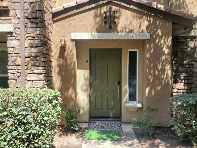 8806 Appleblossom Ct, Santee, California 92071, 3 Bedrooms Bedrooms, ,3 BathroomsBathrooms,Condominium,For Sale,Appleblossom Ct,250027655SD