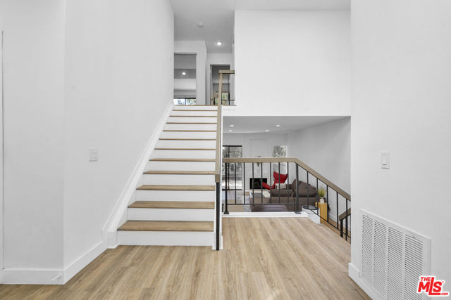 532 Riviera Court, Fullerton CA: https://media.crmls.org/mediaz/25cc99a2-17c1-4808-b420-9688dfd85a14.jpg