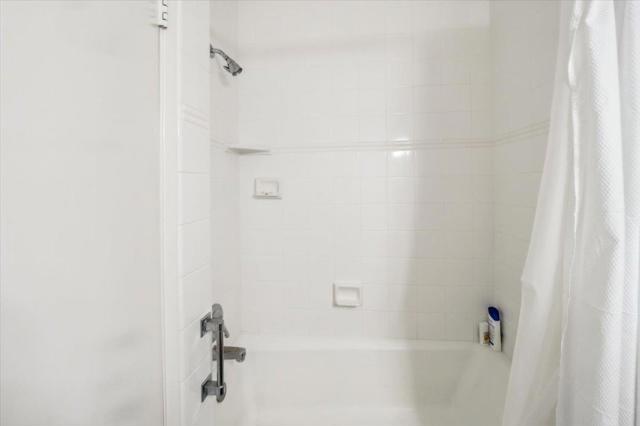 36 La Playa Street, Monterey CA: https://media.crmls.org/mediaz/25ccebda-5a65-403b-a2a1-a76731800596.jpg