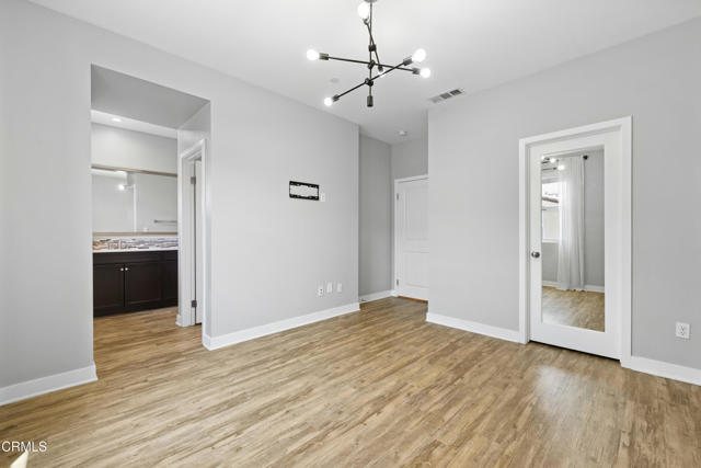 623 W Foothill Boulevard, Glendora CA: https://media.crmls.org/mediaz/25cd31b9-0feb-4516-869e-18588ac29f90.jpg