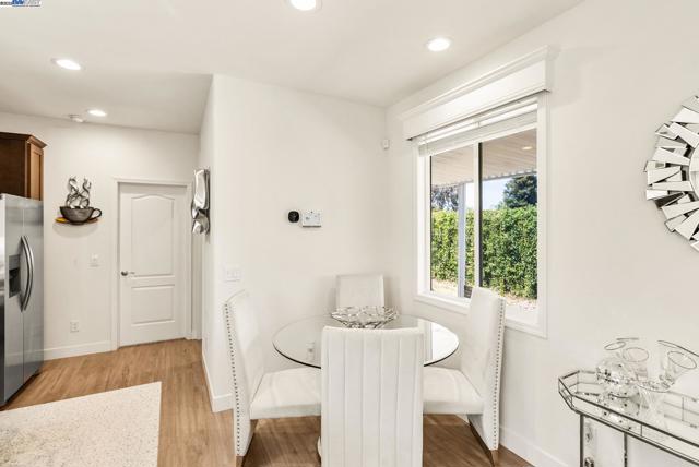 65 Pali, Pittsburg CA: https://media.crmls.org/mediaz/25cf0fe3-1b7f-46c1-b6e0-cf4014b01a29.jpg