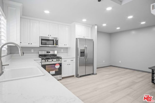 8322 Colegio Drive, Los Angeles CA: https://media.crmls.org/mediaz/25d04abb-0626-4899-8bf9-6fcb08f7e36c.jpg