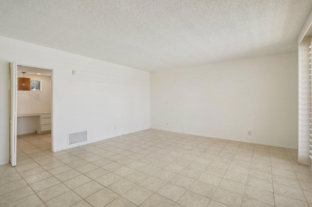 MLS #219129266DA img 1