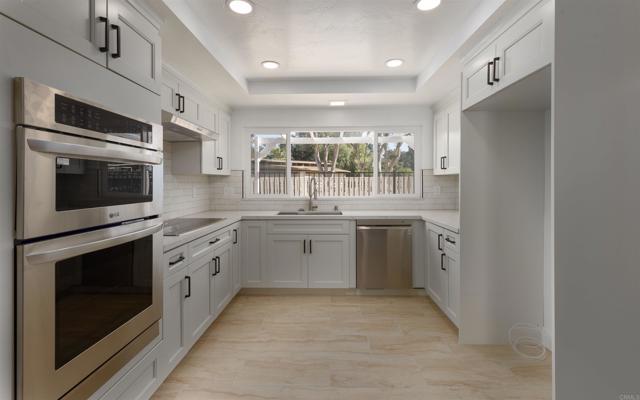 Detail Gallery Image 11 of 49 For 15408 Glentree Rd, Valley Center,  CA 92082 - 4 Beds | 2 Baths