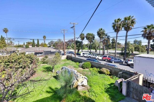 Image 44 of 47 For 3996 Teak Street