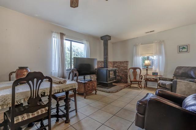 2854 Illinois Avenue, Corning CA: https://media.crmls.org/mediaz/25d1f09d-4f80-4ca0-8589-9312515f8950.jpg