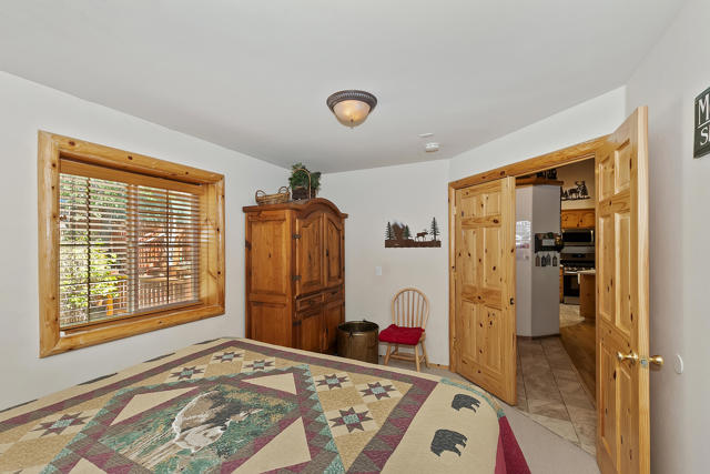 43259 Bow Canyon Road, Big Bear CA: https://media.crmls.org/mediaz/25d2c1f8-a1b1-402d-b819-f902b011aef1.jpg