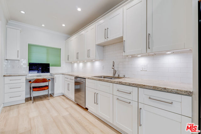 1131 12th Street, 103 photo 8
