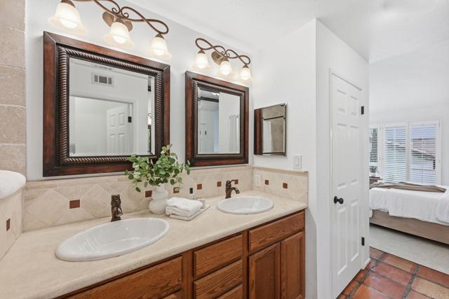 Detail Gallery Image 27 of 50 For 3694 Fallon Cir, San Diego,  CA 92130 - 2 Beds | 2 Baths