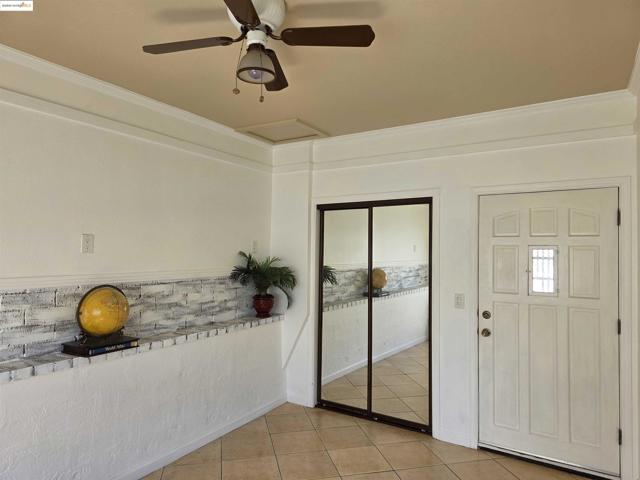 2362 Somerset Ave, Castro Valley CA: https://media.crmls.org/mediaz/25d464a3-24cb-43a7-825f-adfc07d428ad.jpg
