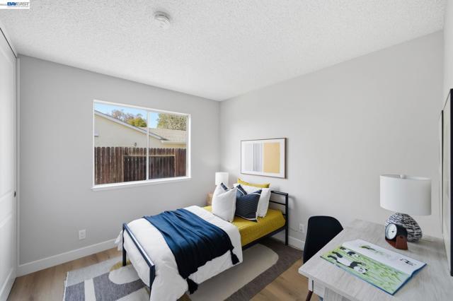 Image 25 of 47 For 5981 Skylinks