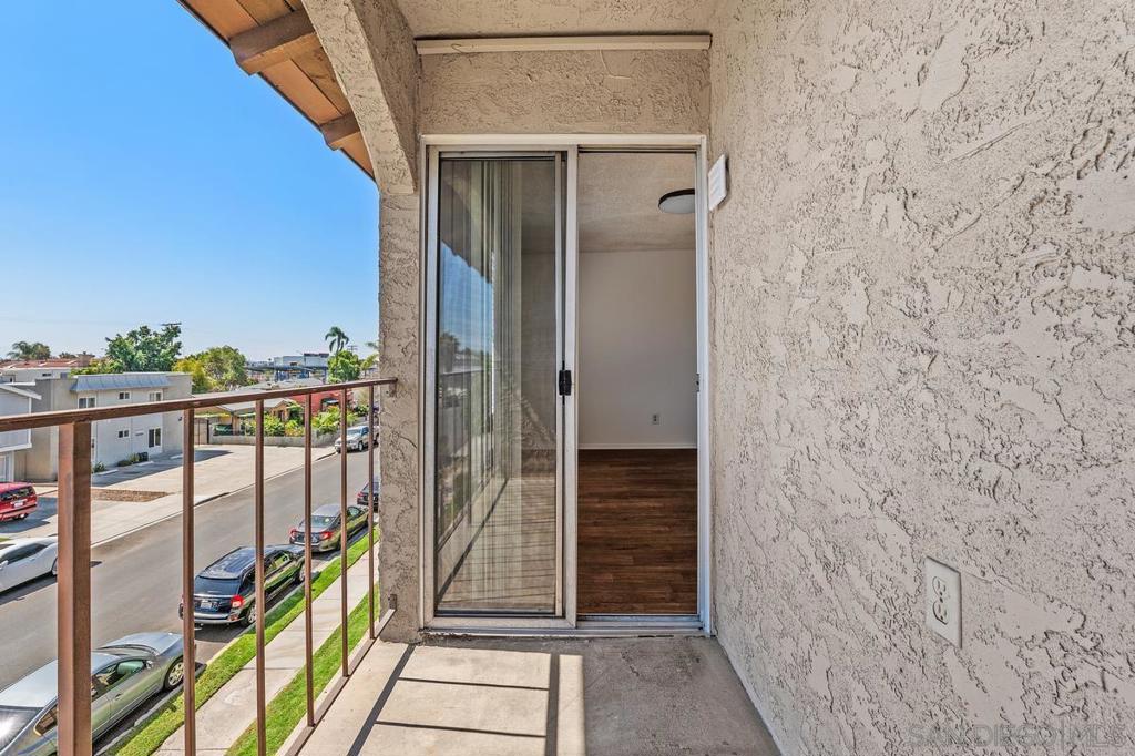 4240 Menlo Ave - photo 19