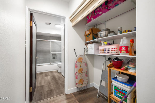 4275 Via Arbolada, Los Angeles CA: https://media.crmls.org/mediaz/25d4b96c-07f7-47ce-9121-d176a9f04c4e.jpg