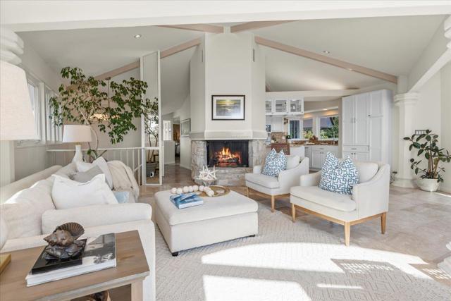 433 Seaview Drive, Aptos CA: https://media.crmls.org/mediaz/25d57912-9f27-4bc7-8c25-ff2365052336.jpg