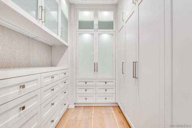 282 Neptune Avenue, Encinitas CA: https://media.crmls.org/mediaz/25d61139-2679-4cd5-bcbf-60fcbca811a9.jpg